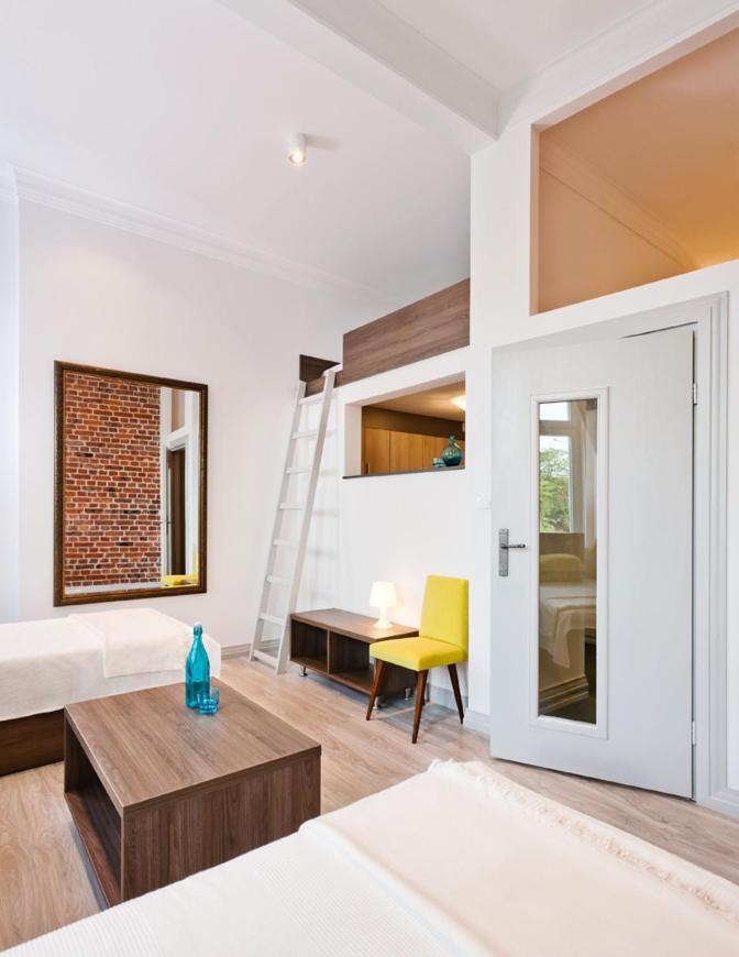 Moho S Hostel Вроцлав Екстериор снимка