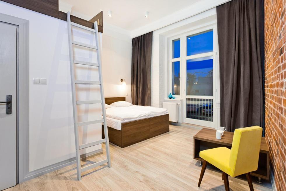 Moho S Hostel Вроцлав Екстериор снимка
