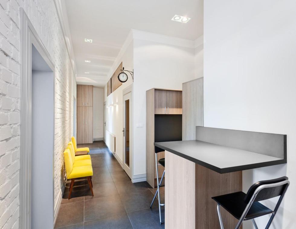 Moho S Hostel Вроцлав Екстериор снимка